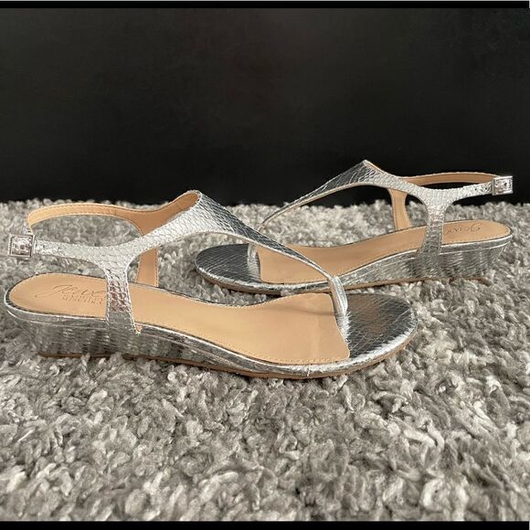 NWOB Badgley Mischka Wedge Sandals - Picture 2 of 8